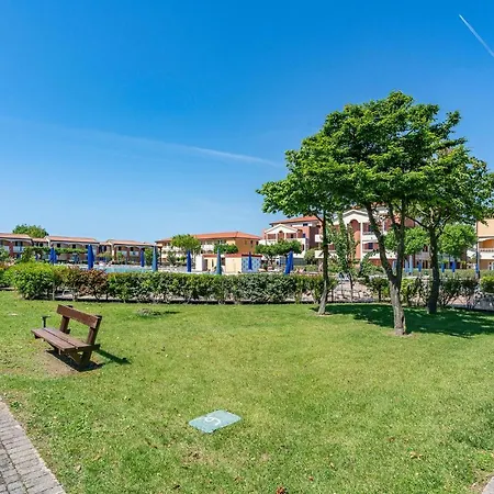 Ai Pini-villa דירה