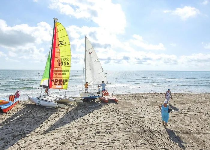 Ai Pini-villa شقة *